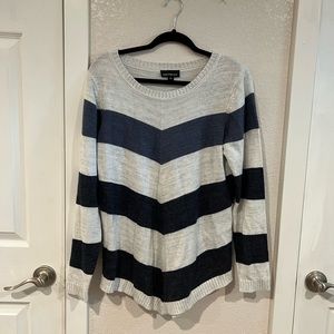 Knit chevron sweater.  Stitch fix brand